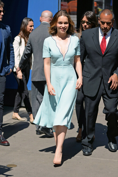 0523 goodmorningamerica outside 006