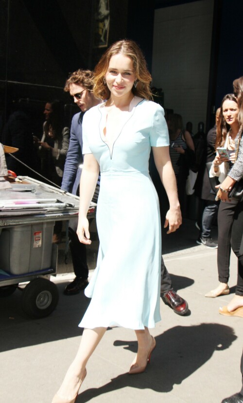 0523 goodmorningamerica outside 053