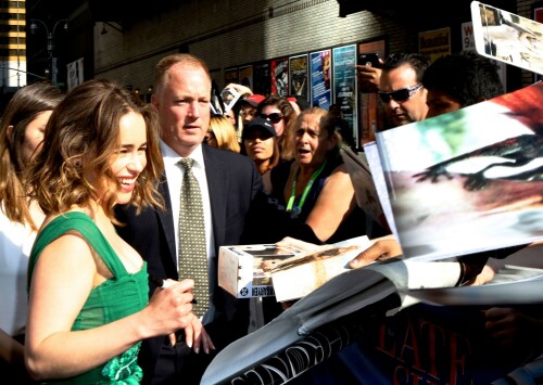 0523 lateshow outside 062