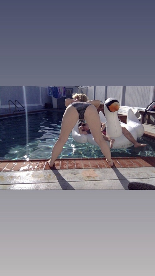 053d270a5e85bb883bc7fb8f584f2701a12a3e59a88c8573