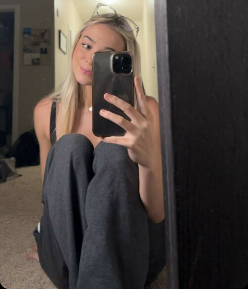 05B5A702 111D 4EE3 9479 D8418DA4E021