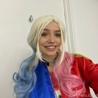 05_Harley_Quinn_55d62227126e2da67