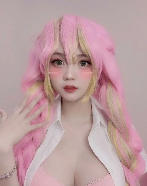 05_Mitsuri_5525de610e569be3f