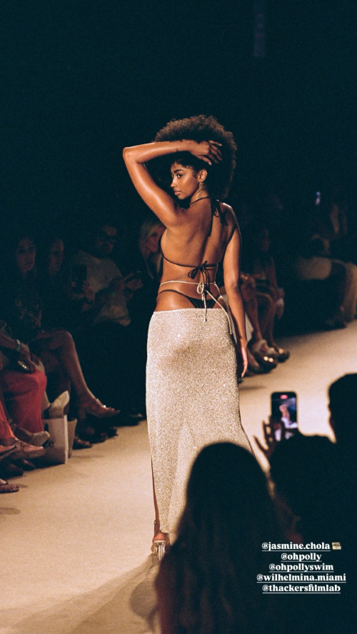 061025-videoframe_127269375e08f855268a