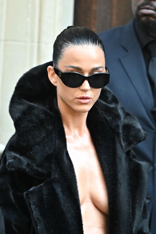 0626 PFW Balenciaga MQ 23 a2d48884be2e72f5