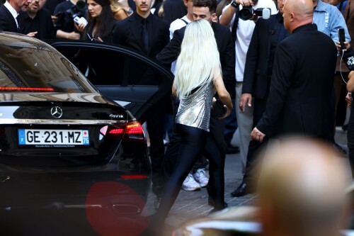 0626 PFW Balenciaga 13 316d7549e517b364