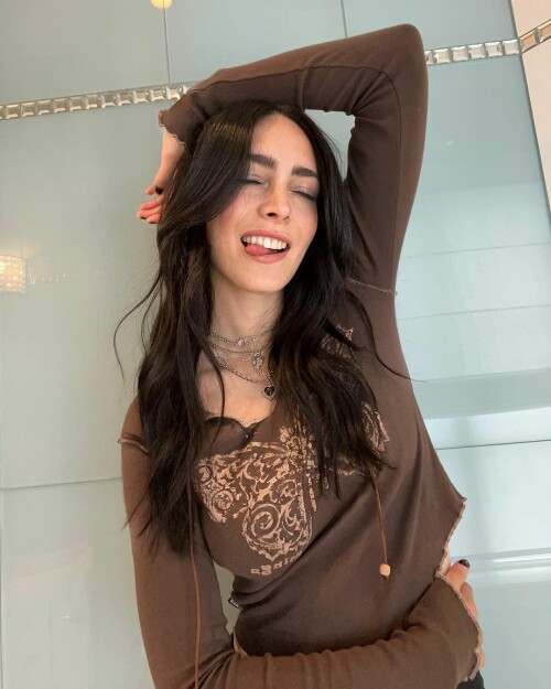 070AFBB9 9B0E 4229 98E5 0A79385D3AD1c90d2517f532bb50