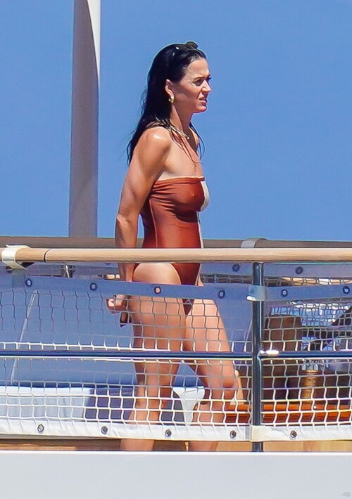 0713 StTropez 1 db8bb5709bf7d85c