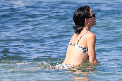 0715 StTropezBeach 28 90b45b6dd5117374