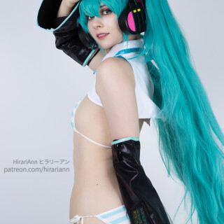 079_hatsune_miku_bikini_hirariann_16e9bcdd187e623c7b5283d3db71d8b73d