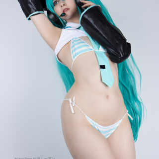 084_hatsune_miku_bikini_hirariann_217fb0c0ac46e1af17