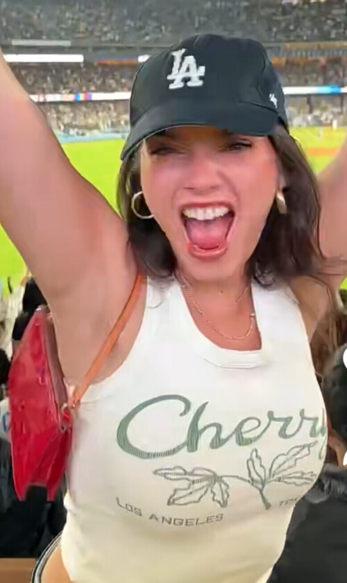 08C9B9A7 5B52 44D6 BC4F D7D2315058BF68b359d99e44f5dd