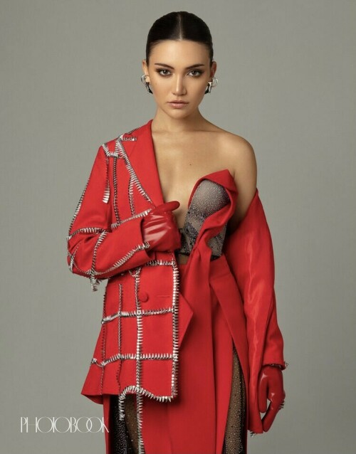 DANIELA NIEVES HIGH RES