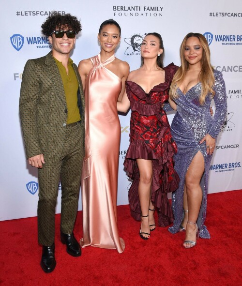 0912082326458_25_daniela-26