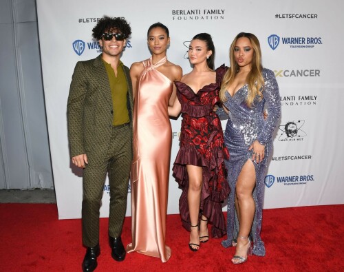 0912082326458_32_daniela-33