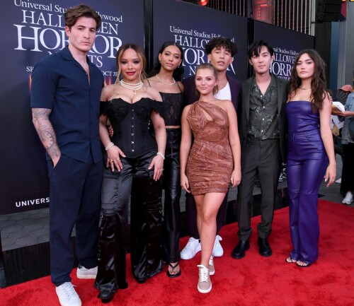 0912082553722_11_daniela-12