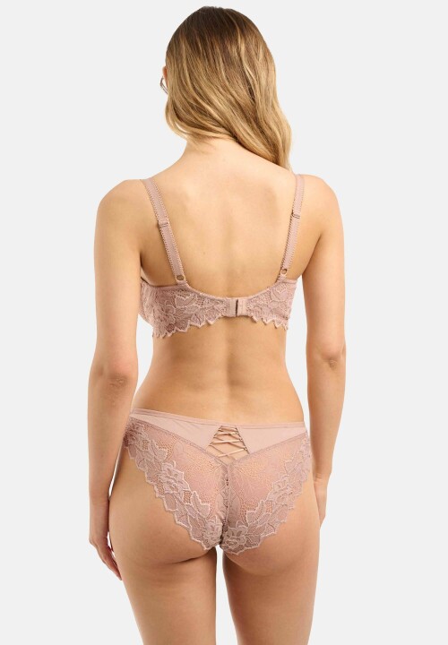 0915E819 47F6 4778 A502 AD78E1FF10E9