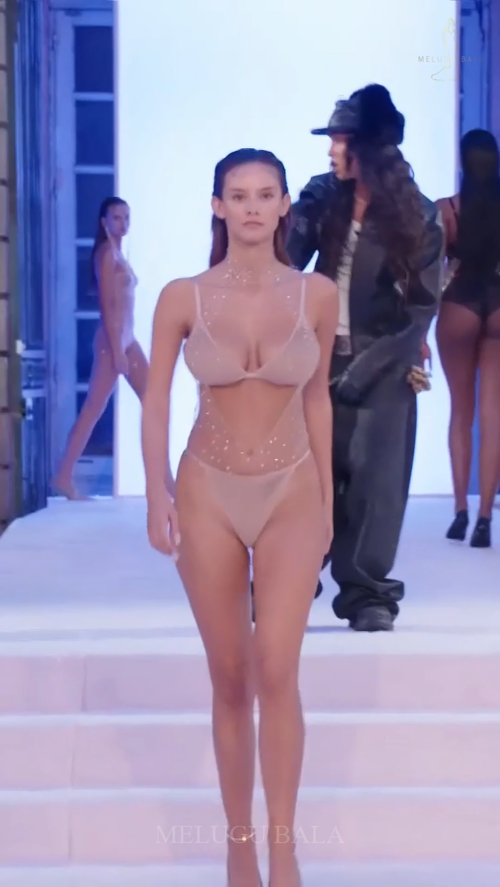 0926120b1cb8570480d1de