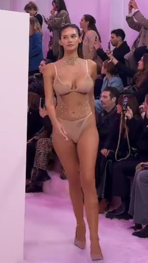 092675a06ccb52cad3b25