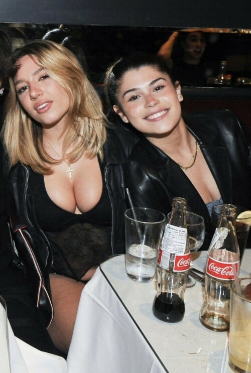 09C2606E 8E8A 4AFA A706 BDDD16E32F92