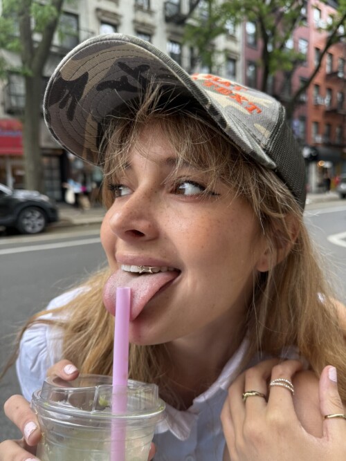 09CAF2CB A86B 4C2F AF8C 883BACD6E8EA73ebd670a8b16734