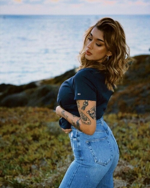 0EEB6815 1767 4792 B574 5195E2C56CC597cb6a54a4b31adf