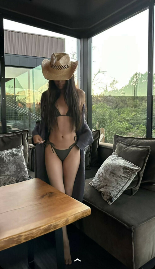 0FC01776 E808 42FC 97EB DC8946467405