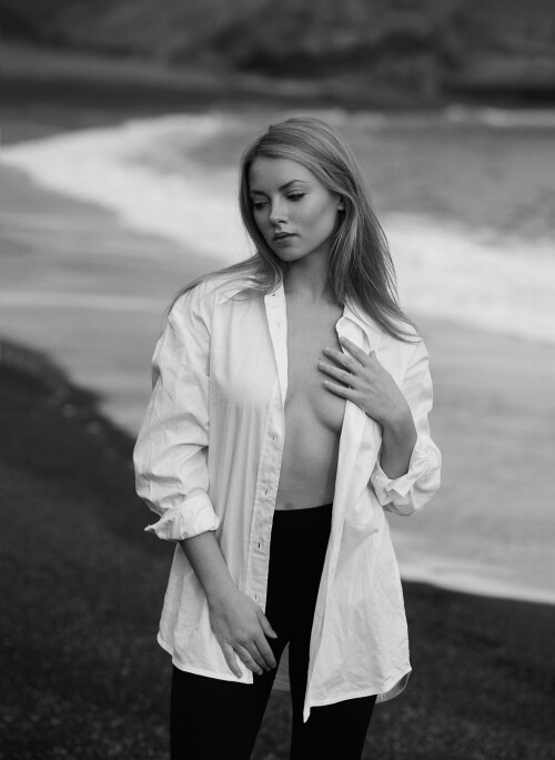 0Q1A64370bf7ea95326a2a7c