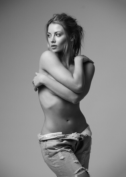 0Q1A728016cddde7b7cef9e3