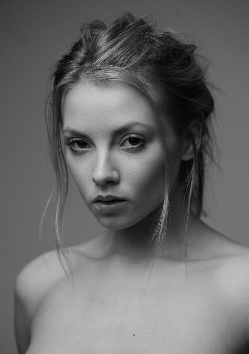 0Q1A730408a8ad6124e017a5