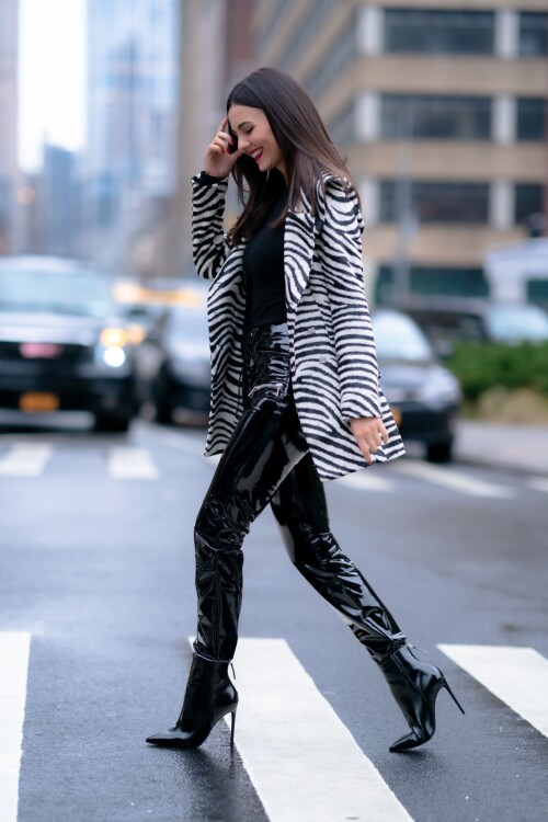 1 Sixtj5fd9bb38820ba132b0