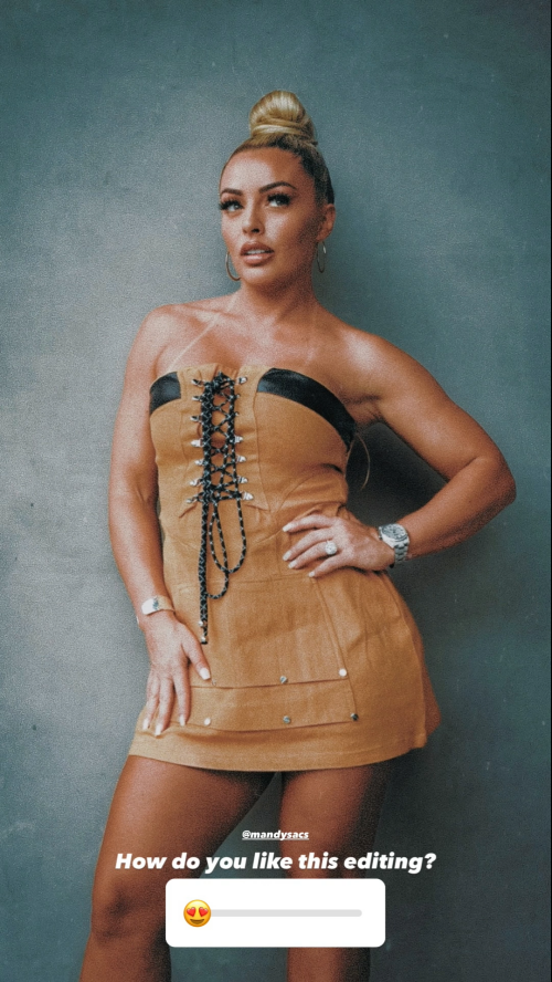 1-00001ca32b7a5b93e9573