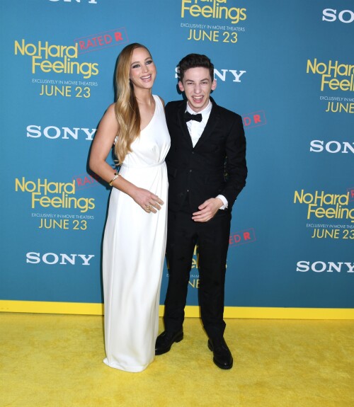 1-161452a6073c643451