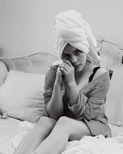 1 18ada9570ce6451d26