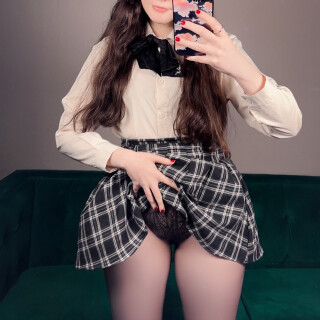 1-271c2a5ccbfe3e1e0c