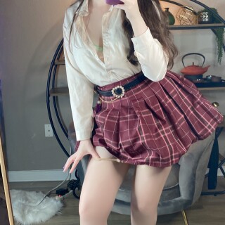 1-33e93c596bea32f57b