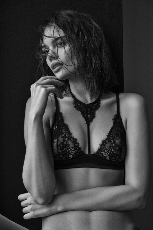 1 ffdIjI4om5sd8921b20e42f244c