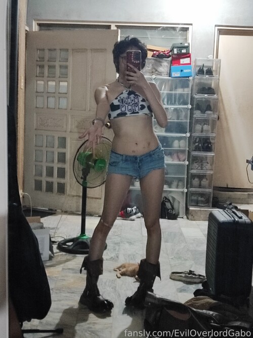 1 potential outfit for my first gravure guesting in bacolod 3000e7c95499b0e04359