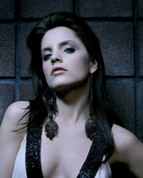 1. mena4282e8074d1714bdf