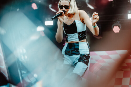 1.Dagny socials 17da5fadad0a2aeb8