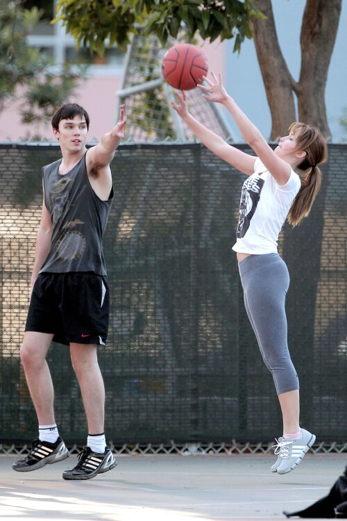 10 3evILpraade231daeb193a4