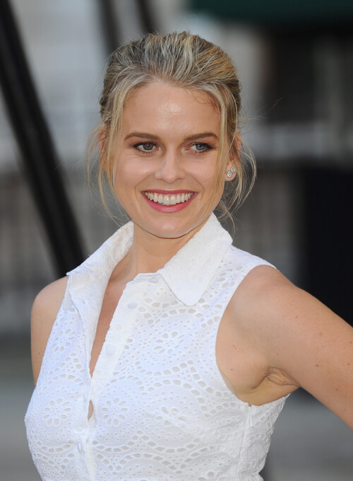 10 SIUFwUd0dc299a2eca2b9aa