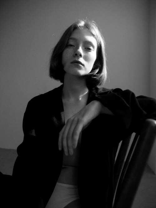 1000-99f818d24a48525ce409aaa3f292b6f2776575bfaede13f8