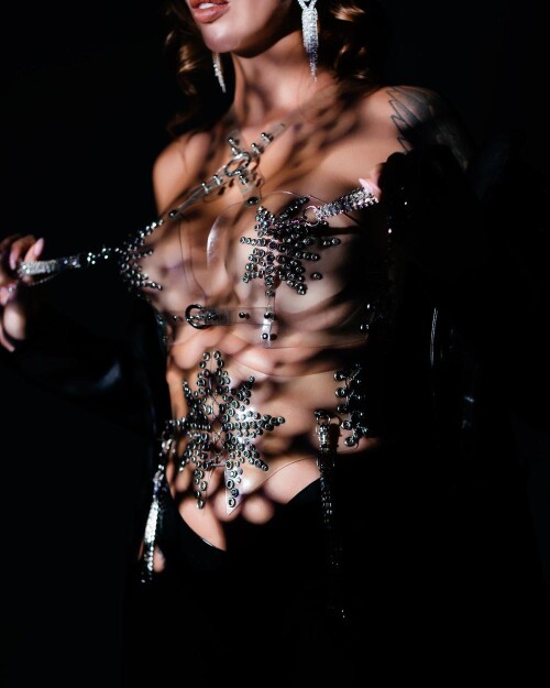 1000-nataliarandle-85c3c7b3e112cbe3dc5630cd451fc181