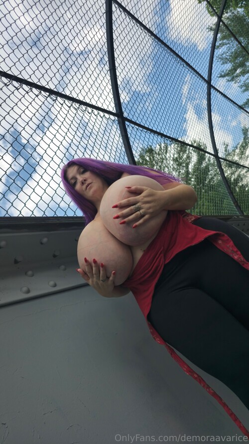 1000000066d9463deea031f887