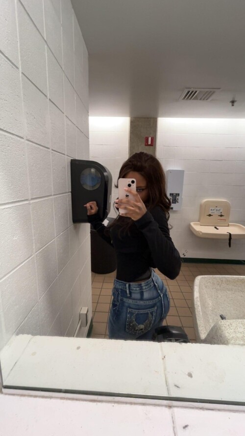 1000000153df5217a68bf0b451