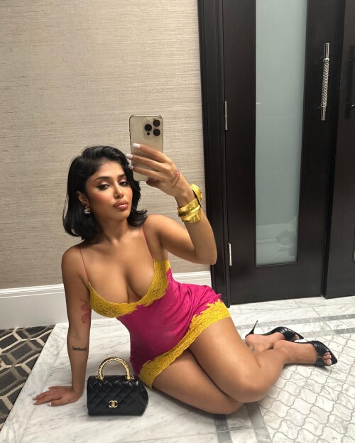 1000000583d238ad87693a7f07