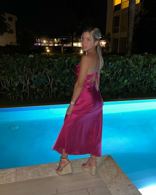 100000093062cd6a50c6c34196