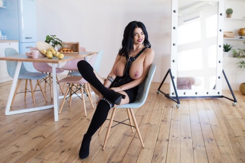 1000001067b429c33ed5248179