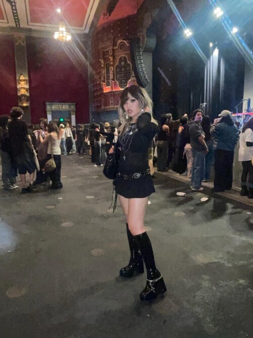 1000001160749fafab90844224